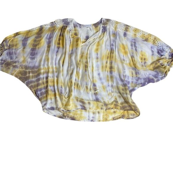 Young Famous & Broke M peasant blouse w/ 3/4 sleeves yellow, lavender, eyelet - Picture 4 of 5